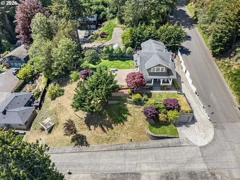 525 Park Avenue Coos Bay OR 97420