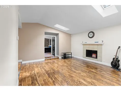 2017 Amirante Street Eugene OR 97402
