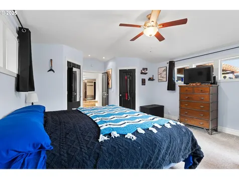2017 Amirante Street Eugene OR 97402
