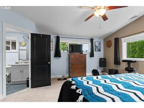 2017 Amirante Street Eugene OR 97402