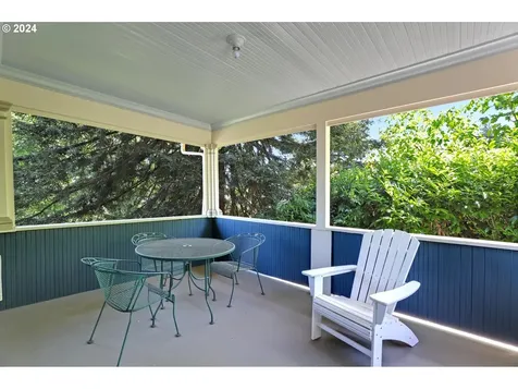2514 NW Westover Road Portland OR 97210