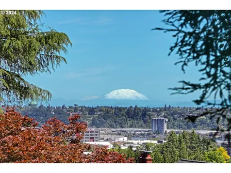 2514 NW Westover Road Portland OR 97210