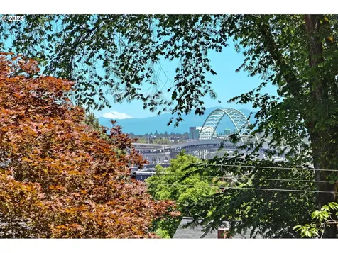 2514 NW Westover Road Portland OR 97210