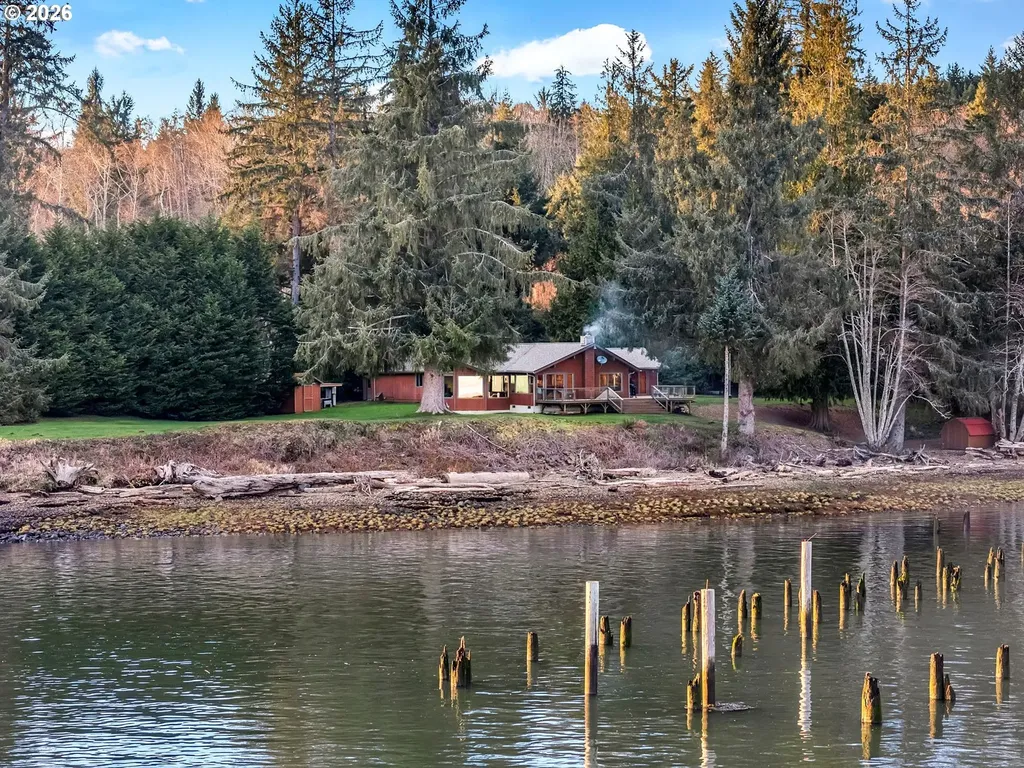 556 State Route 401 Naselle WA 98638