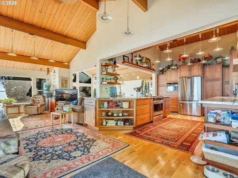 556 State Route 401 Naselle WA 98638