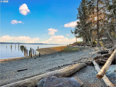 556 State Route 401 Naselle WA 98638