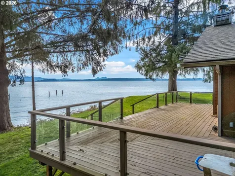 556 State Route 401 Naselle WA 98638