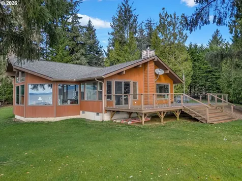 556 State Route 401 Naselle WA 98638