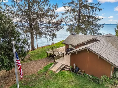 556 State Route 401 Naselle WA 98638
