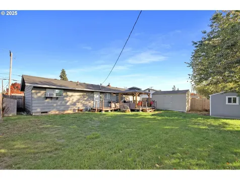 1756 10th Street Springfield OR 97477