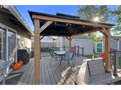 1756 10th Street Springfield OR 97477