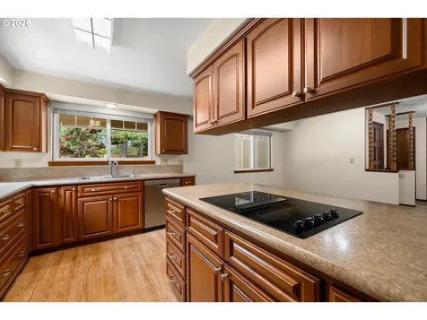 5919 NW Garfield Avenue Vancouver WA 98663