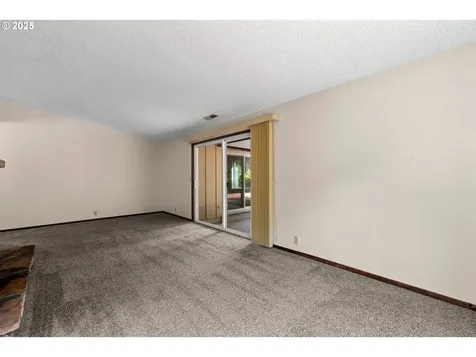 5919 NW Garfield Avenue Vancouver WA 98663