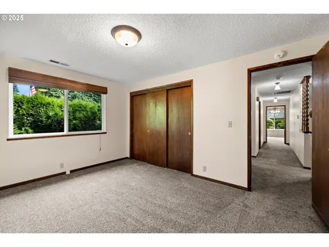 5919 NW Garfield Avenue Vancouver WA 98663