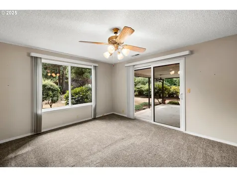 5919 NW Garfield Avenue Vancouver WA 98663