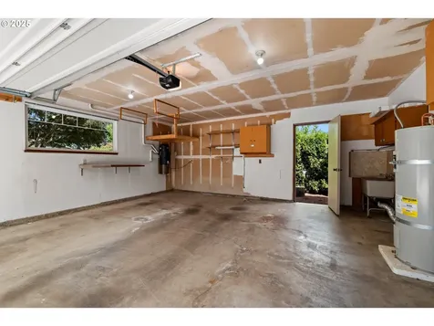 5919 NW Garfield Avenue Vancouver WA 98663