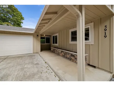 5919 NW Garfield Avenue Vancouver WA 98663