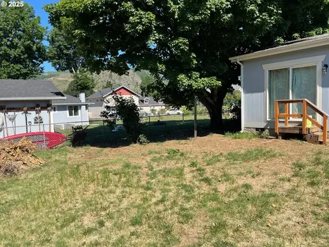 51 Fifth Street Carson WA 98610