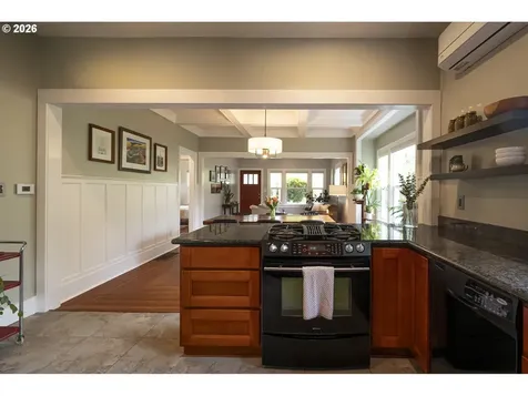 3825 N Longview Avenue Portland OR 97227