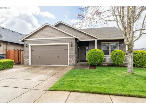 4155 Stellar Way Springfield OR 97478