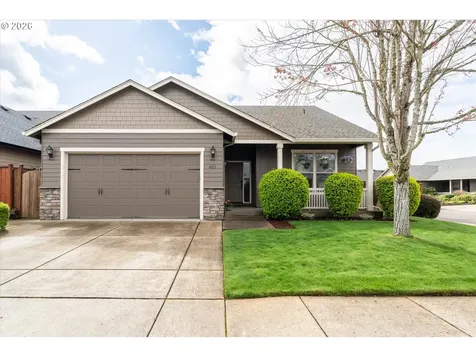 4155 Stellar Way Springfield OR 97478