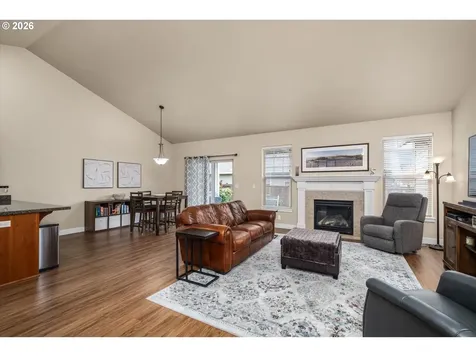 4155 Stellar Way Springfield OR 97478