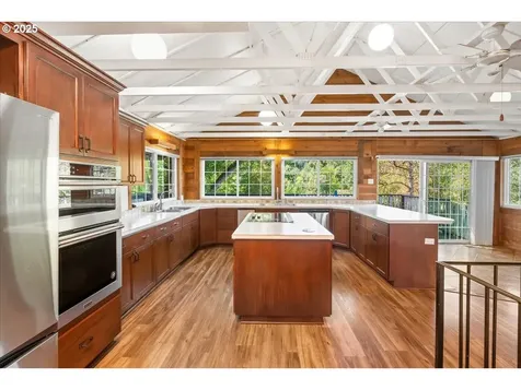 16780 SW Muddy Valley Road Mcminnville OR 97128