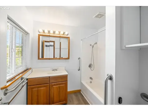 16780 SW Muddy Valley Road Mcminnville OR 97128