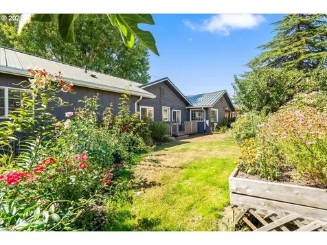 16780 SW Muddy Valley Road Mcminnville OR 97128