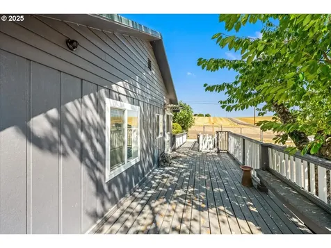 16780 SW Muddy Valley Road Mcminnville OR 97128