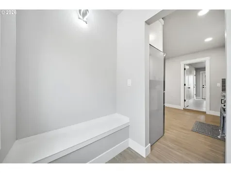 1925 SE Sherrett Street Portland OR 97202