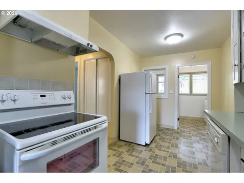 318 E 13th Street The Dalles OR 97058