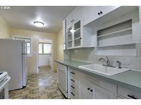 318 E 13th Street The Dalles OR 97058