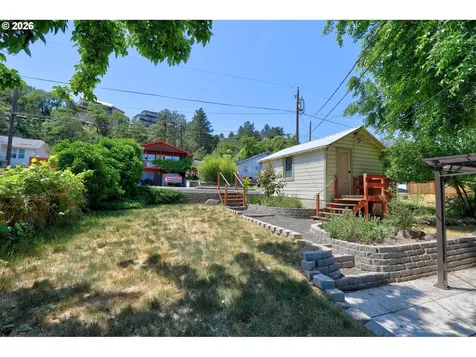 318 E 13th Street The Dalles OR 97058