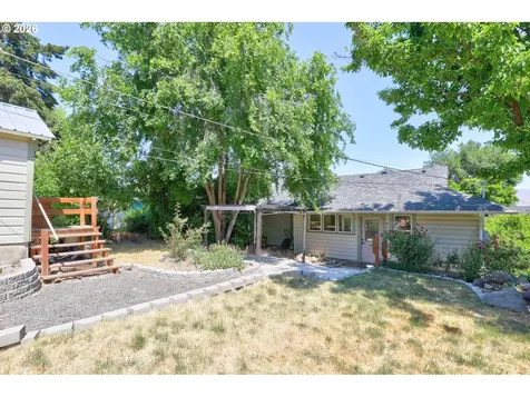 318 E 13th Street The Dalles OR 97058