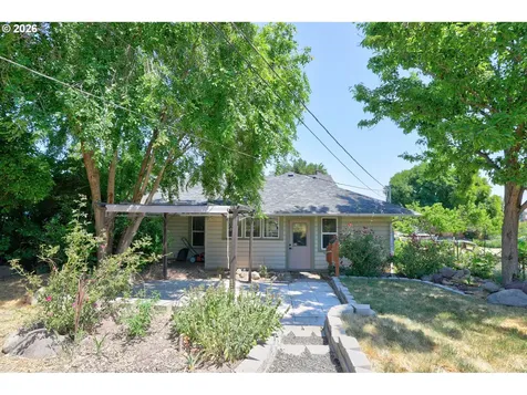 318 E 13th Street The Dalles OR 97058