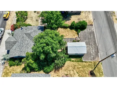 318 E 13th Street The Dalles OR 97058