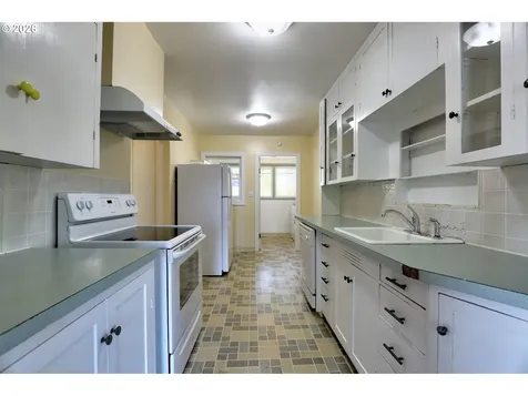 318 E 13th Street The Dalles OR 97058