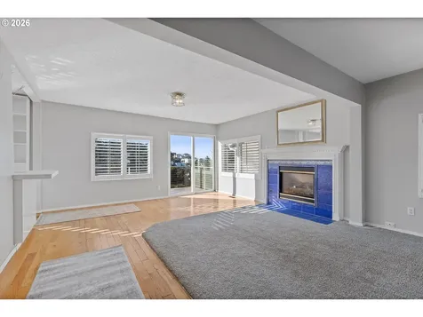 860 SW 10th Street Lincoln City OR 97367