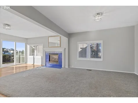 860 SW 10th Street Lincoln City OR 97367