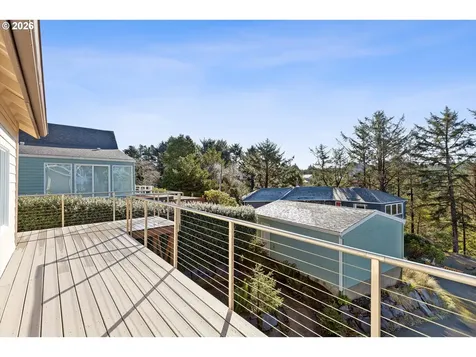 860 SW 10th Street Lincoln City OR 97367
