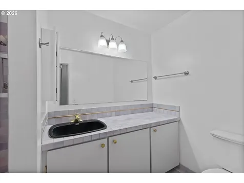 860 SW 10th Street Lincoln City OR 97367