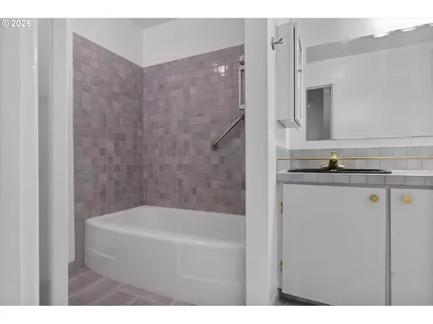 860 SW 10th Street Lincoln City OR 97367