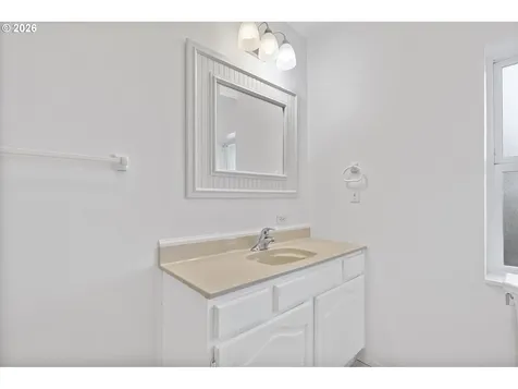 860 SW 10th Street Lincoln City OR 97367
