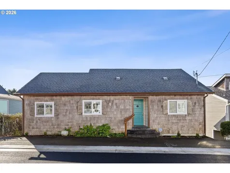 860 SW 10th Street Lincoln City OR 97367