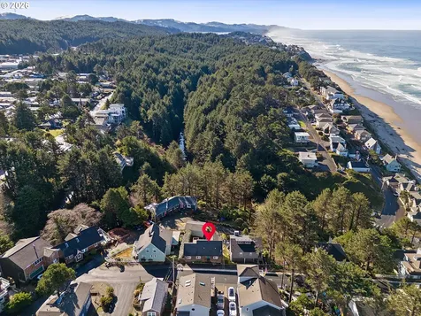 860 SW 10th Street Lincoln City OR 97367