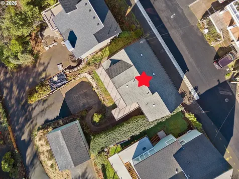 860 SW 10th Street Lincoln City OR 97367