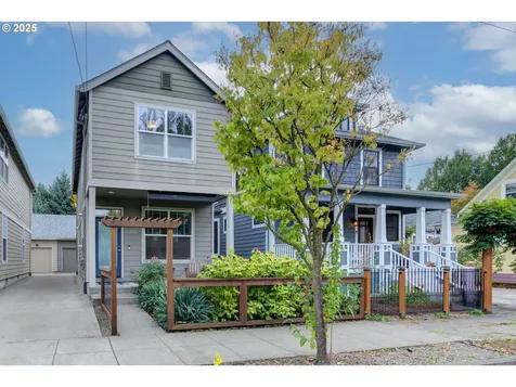 3724 NE Grand Avenue Portland OR 97212