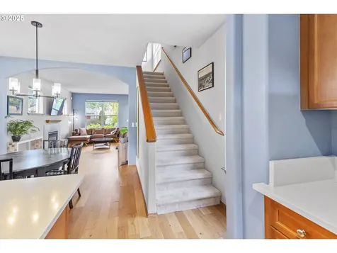 3724 NE Grand Avenue Portland OR 97212