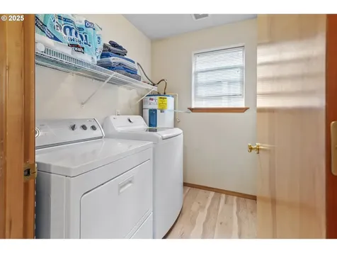 3724 NE Grand Avenue Portland OR 97212